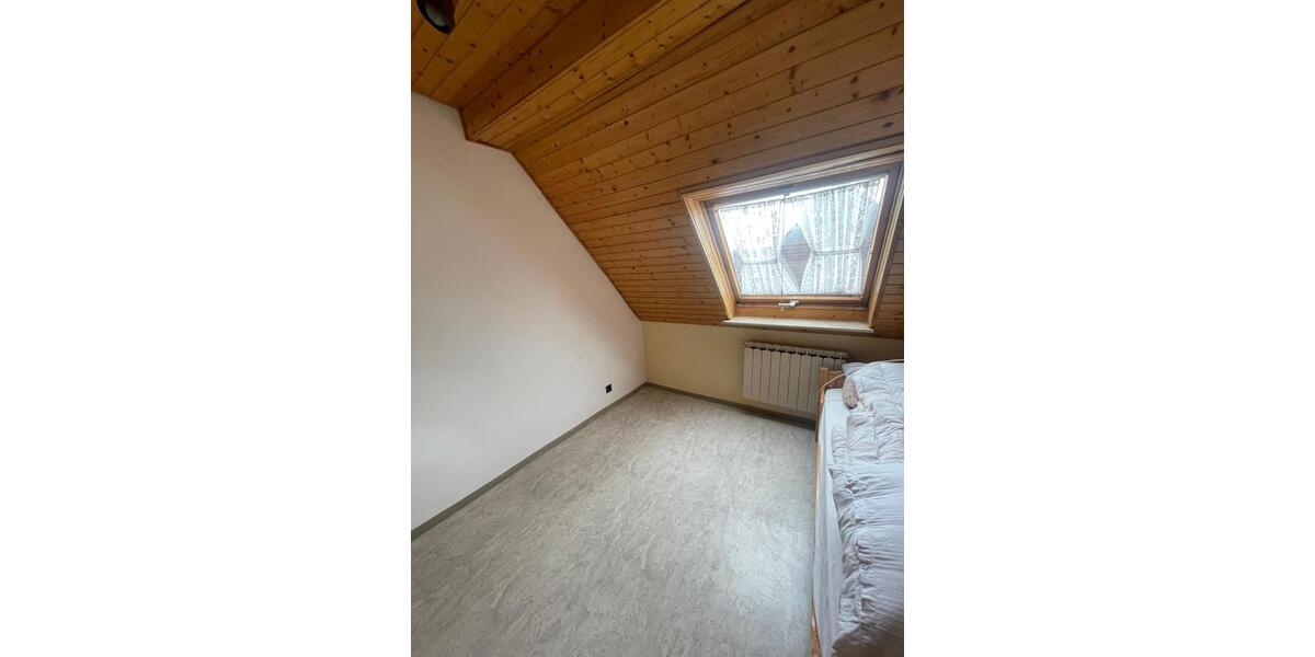 Etagenwohnung Herrieden - 4 Zimmer, 100 m&sup2;, 890&euro; | Angebot:26343060