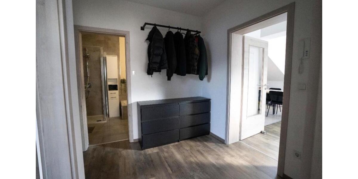 Dachgeschoßwohnung Moosthenning - 3 Zimmer, 70 m&sup2;, 750&euro; | Angebot:25852494