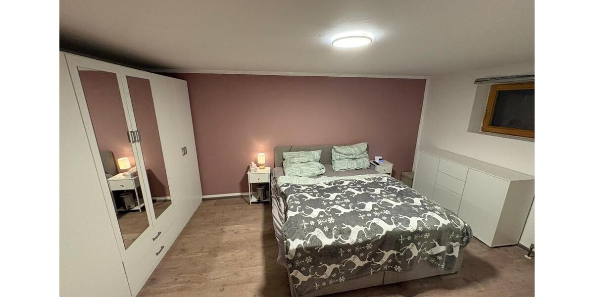 Etagenwohnung Ampfing - 2 Zimmer, 77 m&sup2;, 1.150&euro; | Angebot:25598864