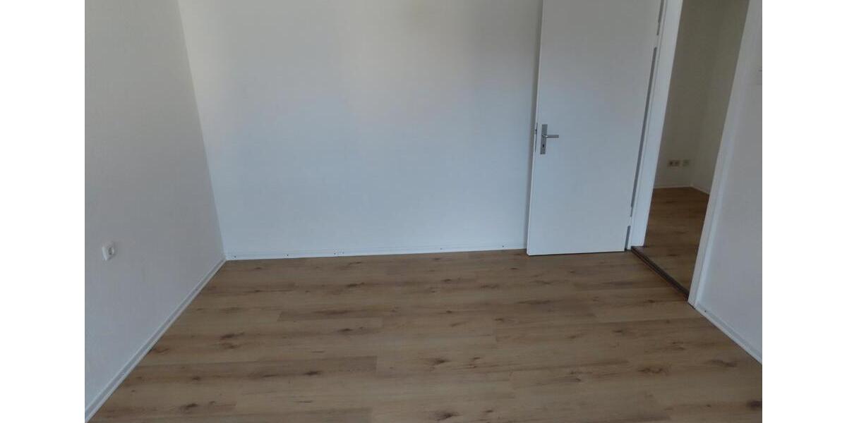 Etagenwohnung Röslau - 4 Zimmer, 63 m&sup2;, 450&euro; | Angebot:26192989