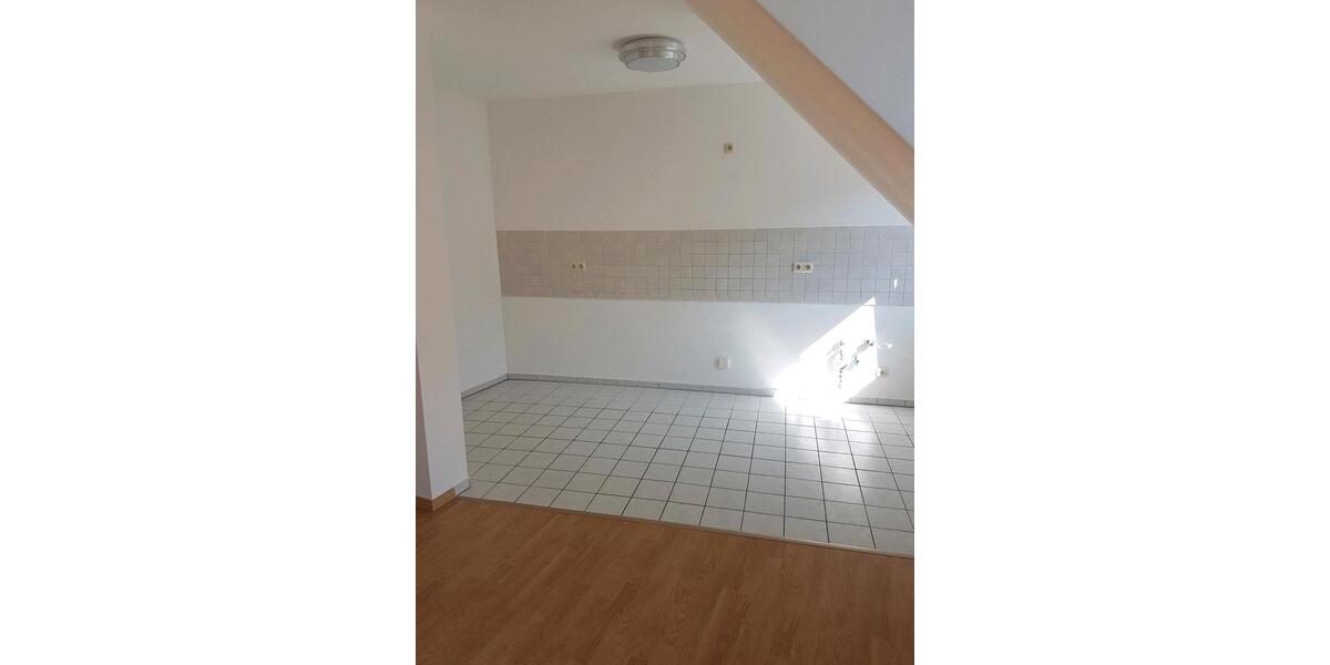 Dachgeschoßwohnung Schmalkalden - 2 Zimmer, 60 m&sup2;, 350&euro; | Angebot:24886292