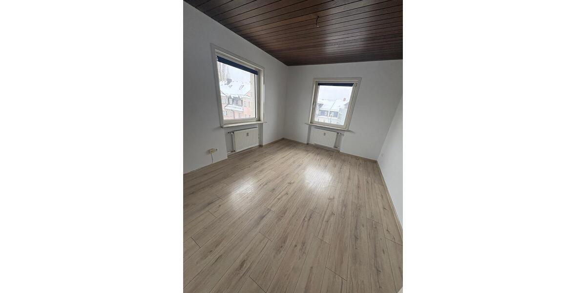 Etagenwohnung Marktredwitz - 3 Zimmer, 94 m&sup2;, 600&euro; | Angebot:24752276