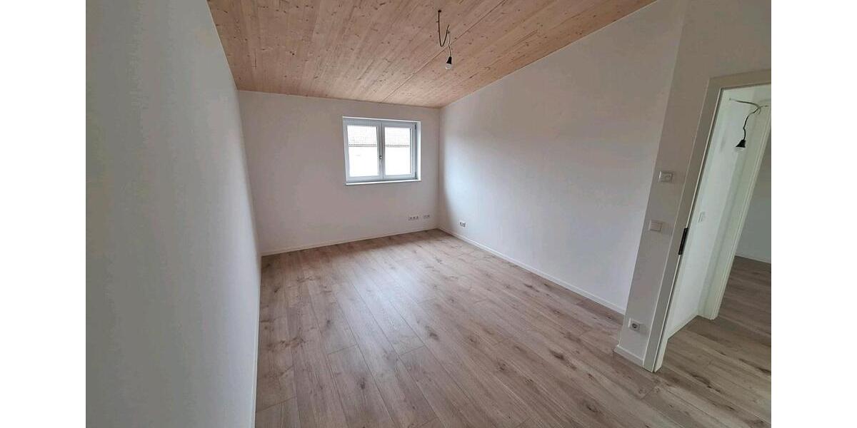 Exklusive 5 Zimmerwohnung mit Terrasse und Garten 5 zimmer