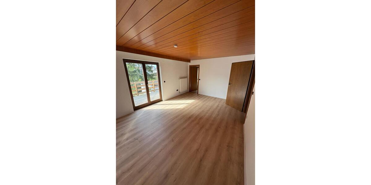 Einfamilienhaus Rüsselsheim am Main - 5 Zimmer, 180 m&sup2;, 2.000&euro; | Angebot:26195899