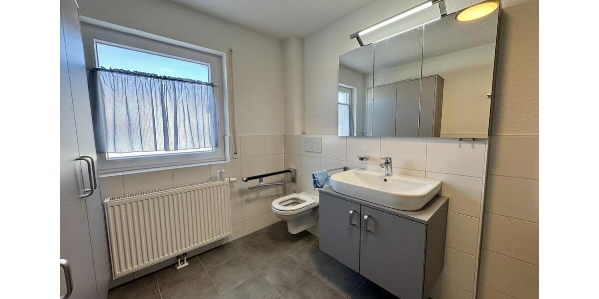 Etagenwohnung Rottenburg am Neckar - 3 Zimmer, 89 m&sup2;, 1.120&euro; | Angebot:26675988