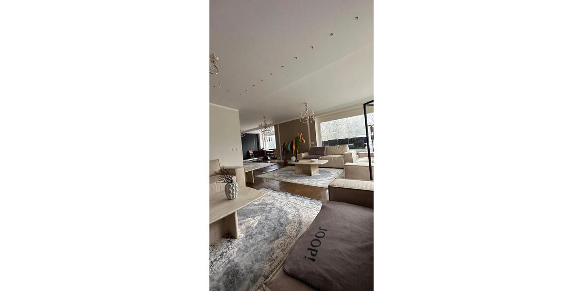 Einfamilienhaus Seevetal - 5 Zimmer, 350 m&sup2;, 2.500&euro; | Angebot:25876035