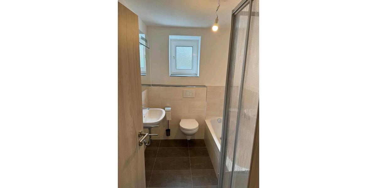 Einfamilienhaus Kordel - 5 Zimmer, 190 m&sup2;, 1.000&euro; | Angebot:25095094