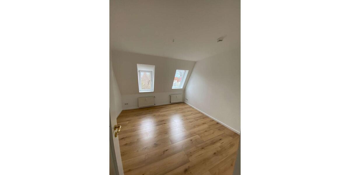 Sehr helle 2-Raum Wohnung mit großem Balkon in Zeuthen 2 zimmer