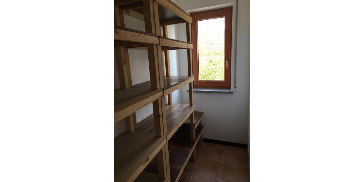 Etagenwohnung Saarbrücken Ensheim - 4 Zimmer, 105 m&sup2;, 850&euro; | Angebot:26225918