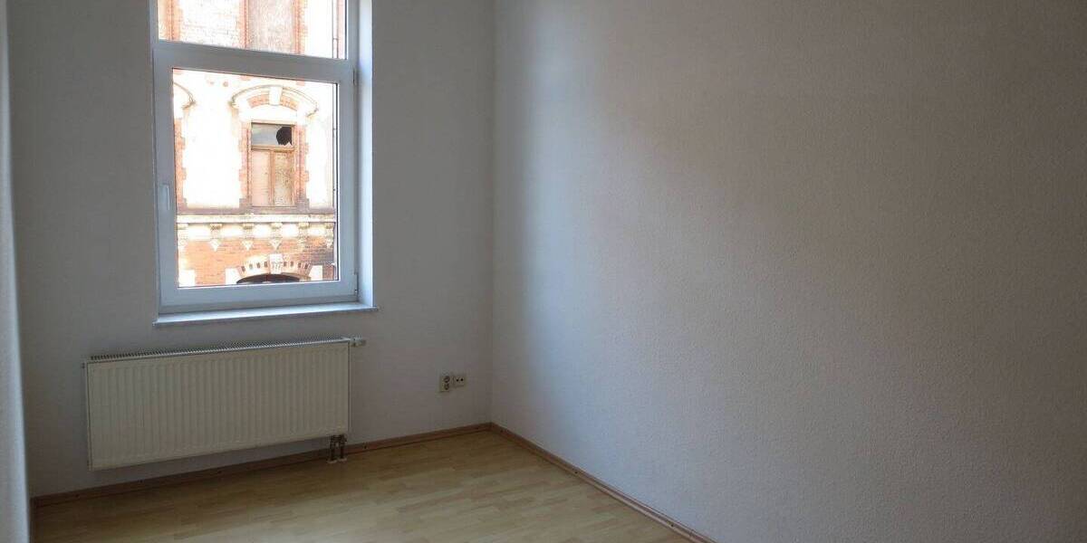 Etagenwohnung Plauen Haselbrunn - 3 Zimmer, 70 m&sup2;, 300&euro; | Angebot:26723034