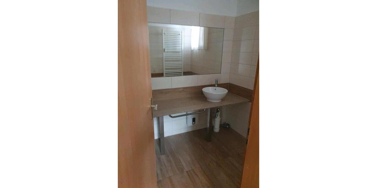 Erdgeschoßwohnung Hillerse - 3 Zimmer, 98 m&sup2;, 735&euro; | Angebot:25444384