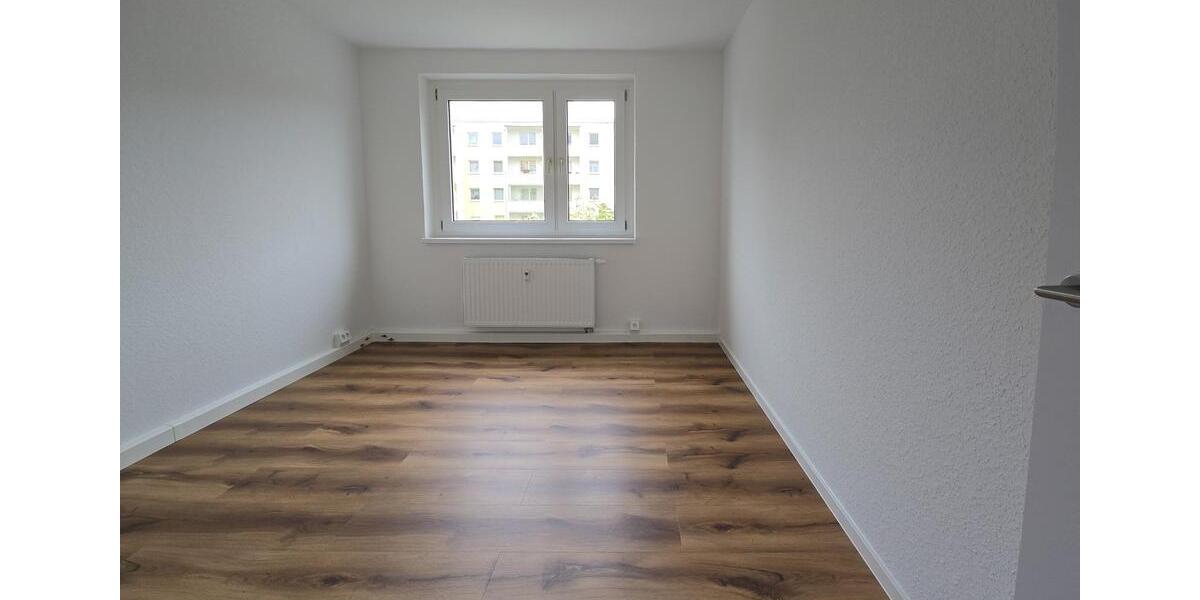 Erdgeschoßwohnung Aue-Bad Schlema Bad Schlema - 3 Zimmer, 360&euro; | Angebot:23384470