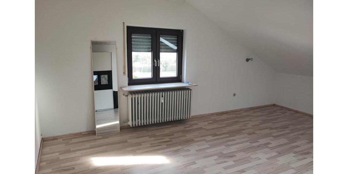 Dachgeschoßwohnung Lampertheim - 1 Zimmer, 44 m&sup2;, 640&euro; | Angebot:25590676