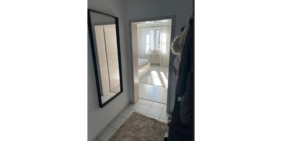 Dachgeschoßwohnung Hochheim am Main - 2 Zimmer, 72 m&sup2;, 870&euro; | Angebot:26232513