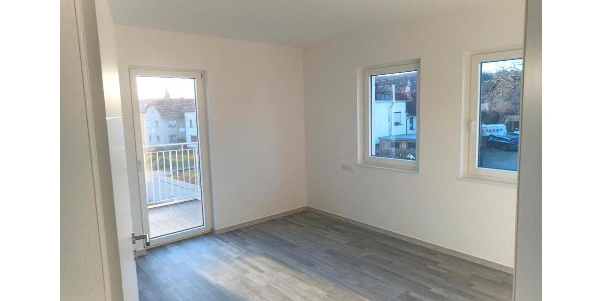 Reihenhaus Ranis - 5 Zimmer, 130 m&sup2;, 900&euro; | Angebot:26418470