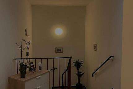 Wohnen auf Zeit Leichlingen (Rheinland) - 6 Zimmer, 16 m&sup2;, 18&euro; | Angebot:22243888