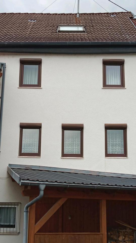 Vermiete 3 Zimmerwohnung Altbau 120 m`2