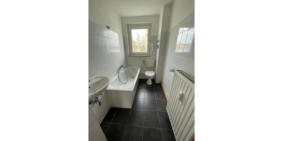 Etagenwohnung Borna - 5 Zimmer, 79 m&sup2;, 520&euro; | Angebot:25986956