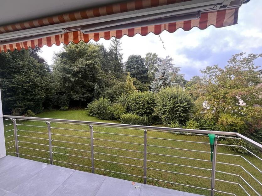 sanierte Wohnung mit Balkon
