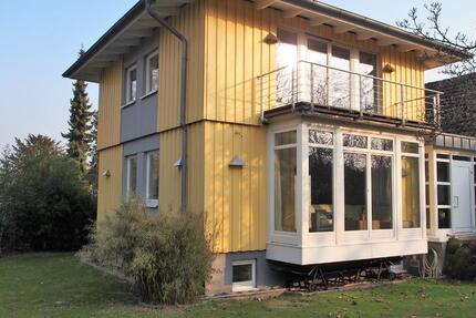 Haus Stelle - 2 Zimmer, 92 m&sup2;, 1.700&euro; | Angebot:22884162