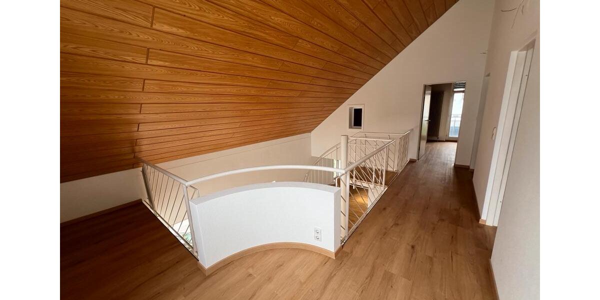 Maisonettenwohnung Stuttgart Fasanenhof-Ost - 3 Zimmer, 90 m&sup2;, 1.500&euro; | Angebot:26205202