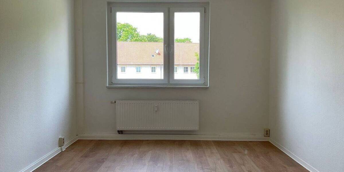 Etagenwohnung Bad Lauchstädt Kleinlauchstädt - 3 Zimmer, 58 m&sup2;, 359&euro; | Angebot:26798942