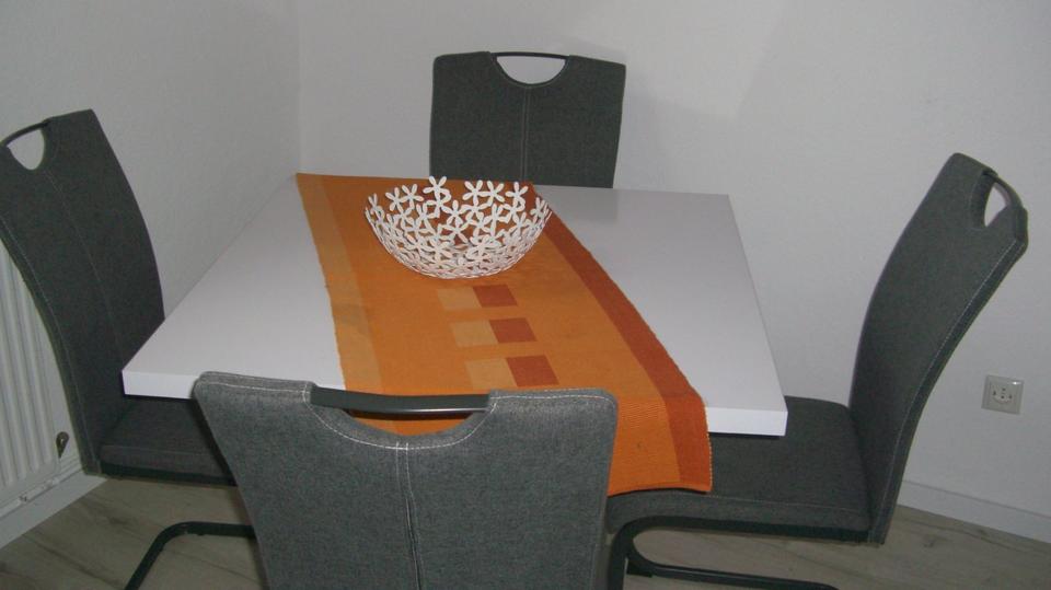 Wohnen auf Zeit Hameln Kernstadt - 3 Zimmer, 120 m&sup2;, 440&euro; | Angebot:23188642