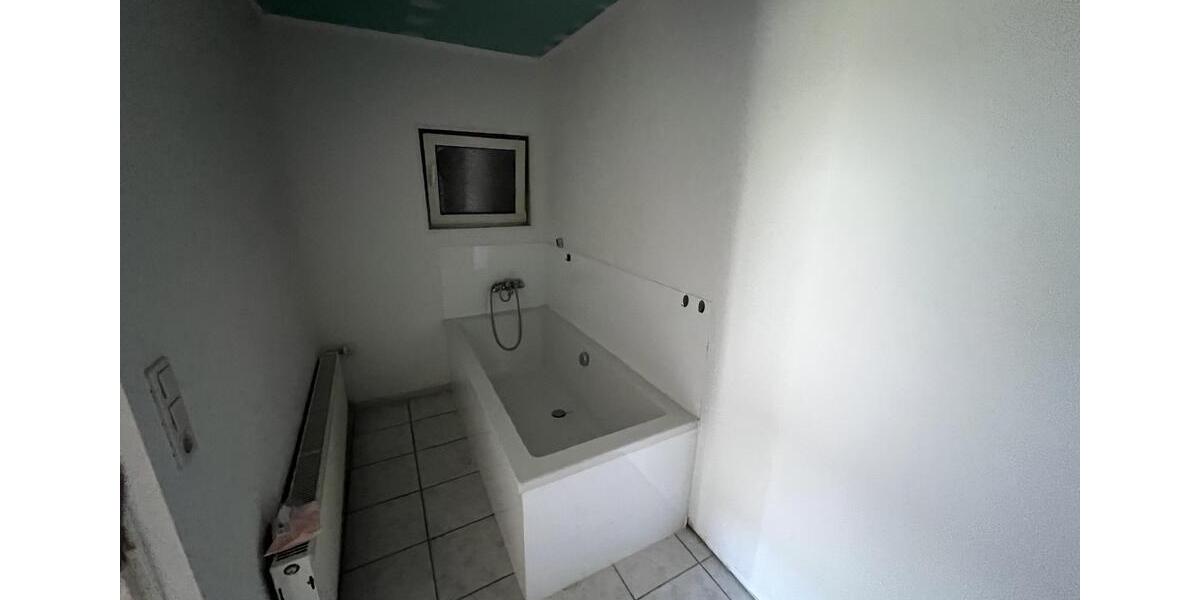 Erdgeschoßwohnung Delligsen - 4 Zimmer, 114 m&sup2;, 750&euro; | Angebot:26613253