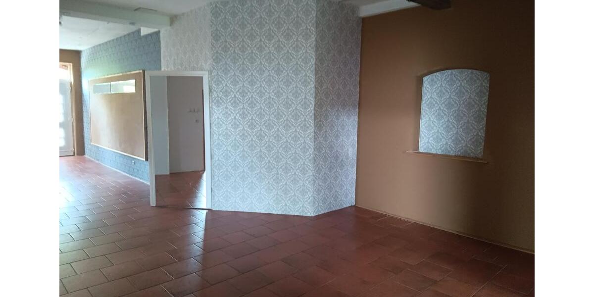 Erdgeschoßwohnung Wedemark - 5 Zimmer, 160 m&sup2;, 990&euro; | Angebot:26633446