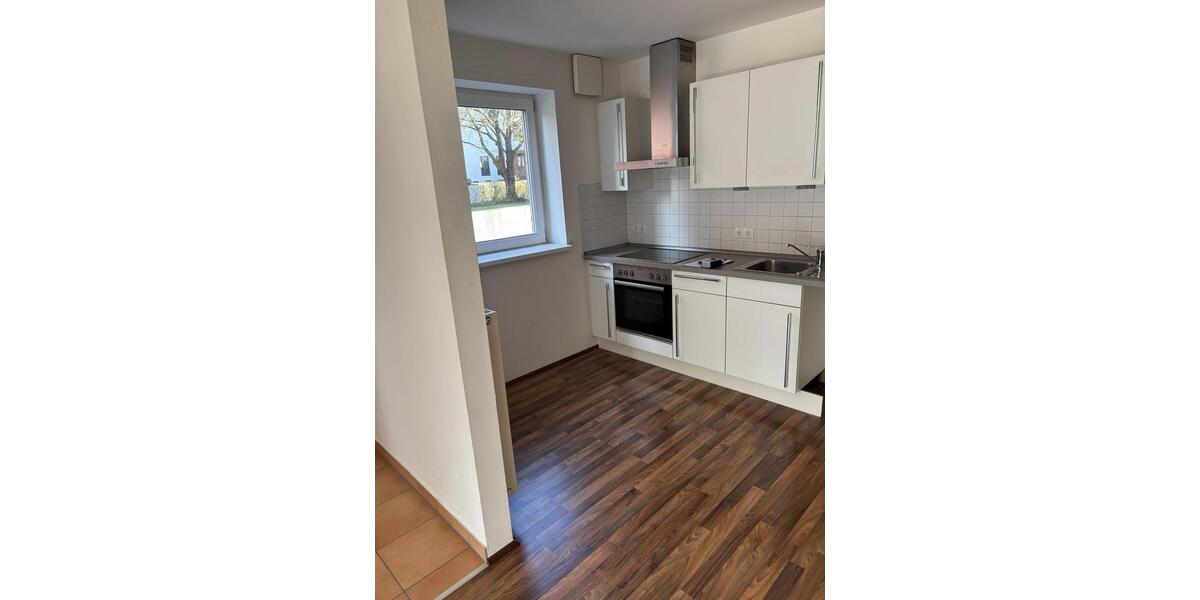 Erdgeschoßwohnung Hamburg Eimsbüttel - 3 Zimmer, 82 m&sup2;, 1.100&euro; | Angebot:26048671