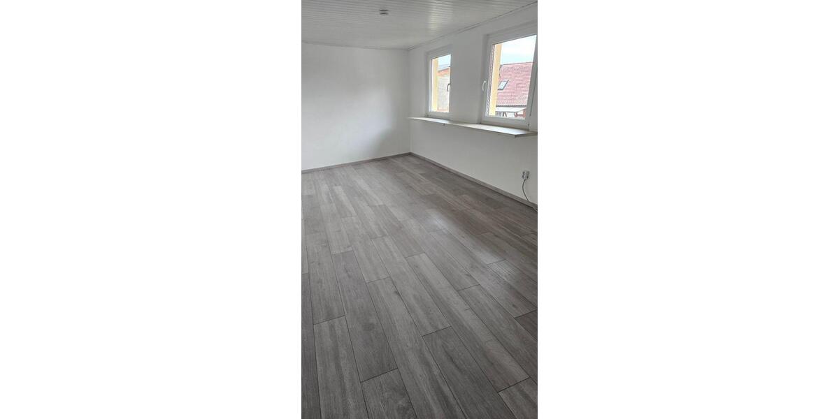 Etagenwohnung Großostheim - 3 Zimmer, 100 m&sup2;, 900&euro; | Angebot:24441894