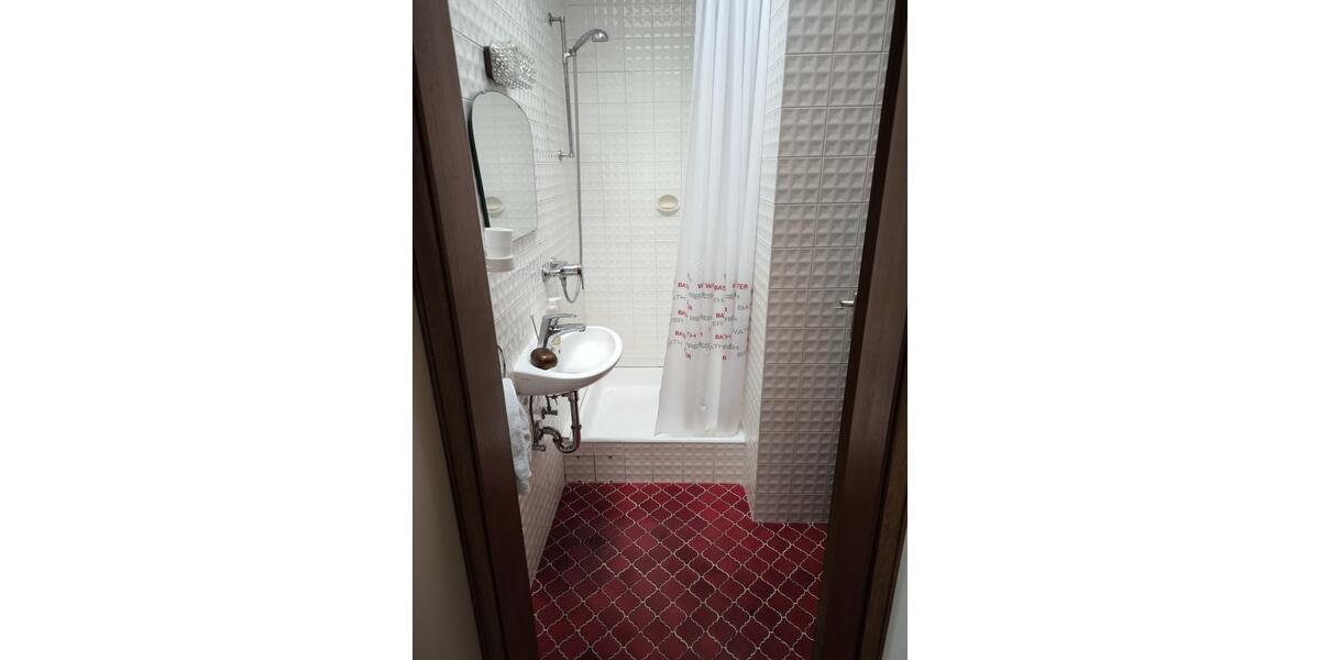 Bungalow Frankfurt am Main Fechenheim - 5 Zimmer, 202 m&sup2;, 1.850&euro; | Angebot:24458476