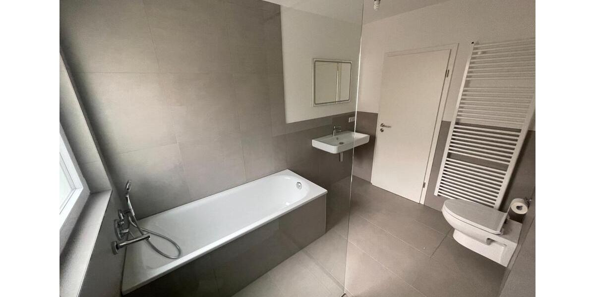 Wohnen auf Zeit Esslingen am Neckar Brühl - 5 Zimmer, 90 m&sup2;, 600&euro; | Angebot:26563988