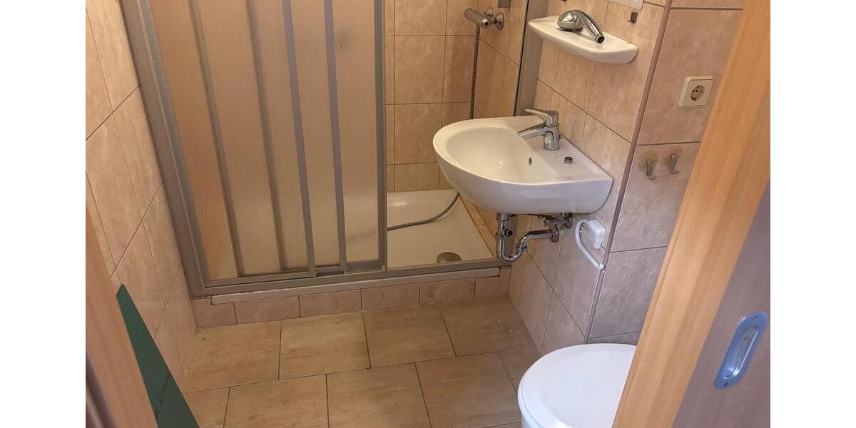 Etagenwohnung Querfurt - 1 Zimmer, 24 m&sup2;, 155&euro; | Angebot:22005826