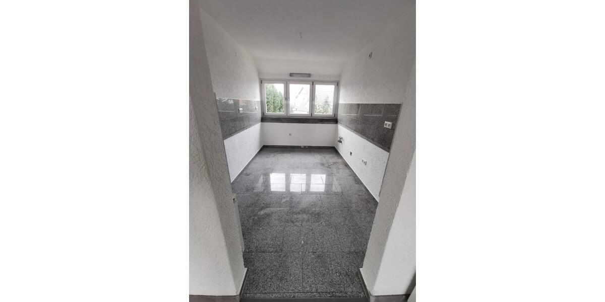 Dachgeschoßwohnung Elsenfeld - 4.5 Zimmer, 110 m&sup2;, 1.200&euro; | Angebot:24706574