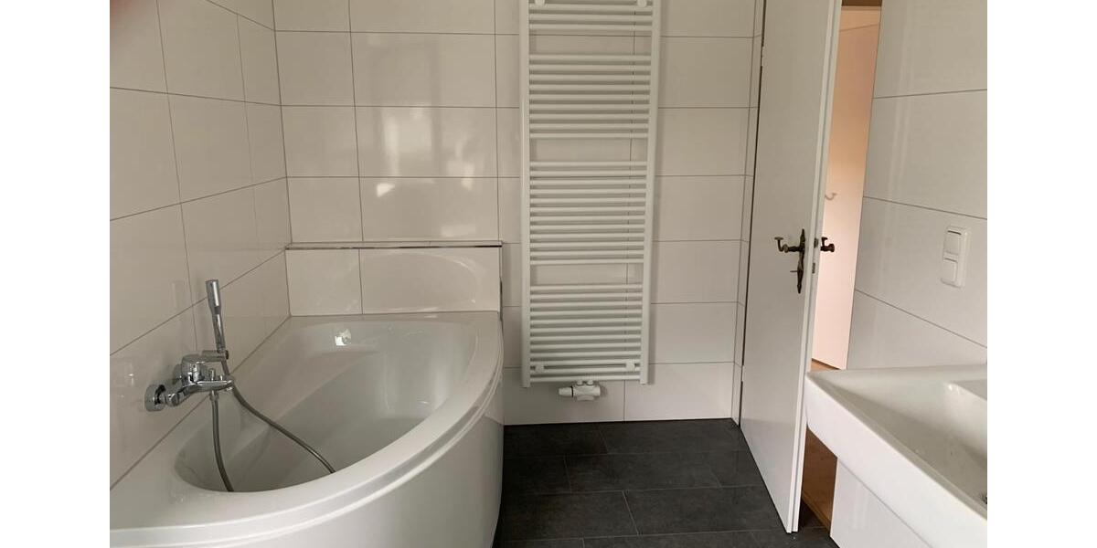 Erdgeschoßwohnung Winterberg - 3 Zimmer, 88 m&sup2;, 1.056&euro; | Angebot:26444151