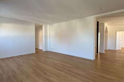 Wohnung Leipzig Gohlis - 5 Zimmer, 135 m&sup2;, 1.346&euro; | Angebot:25985217