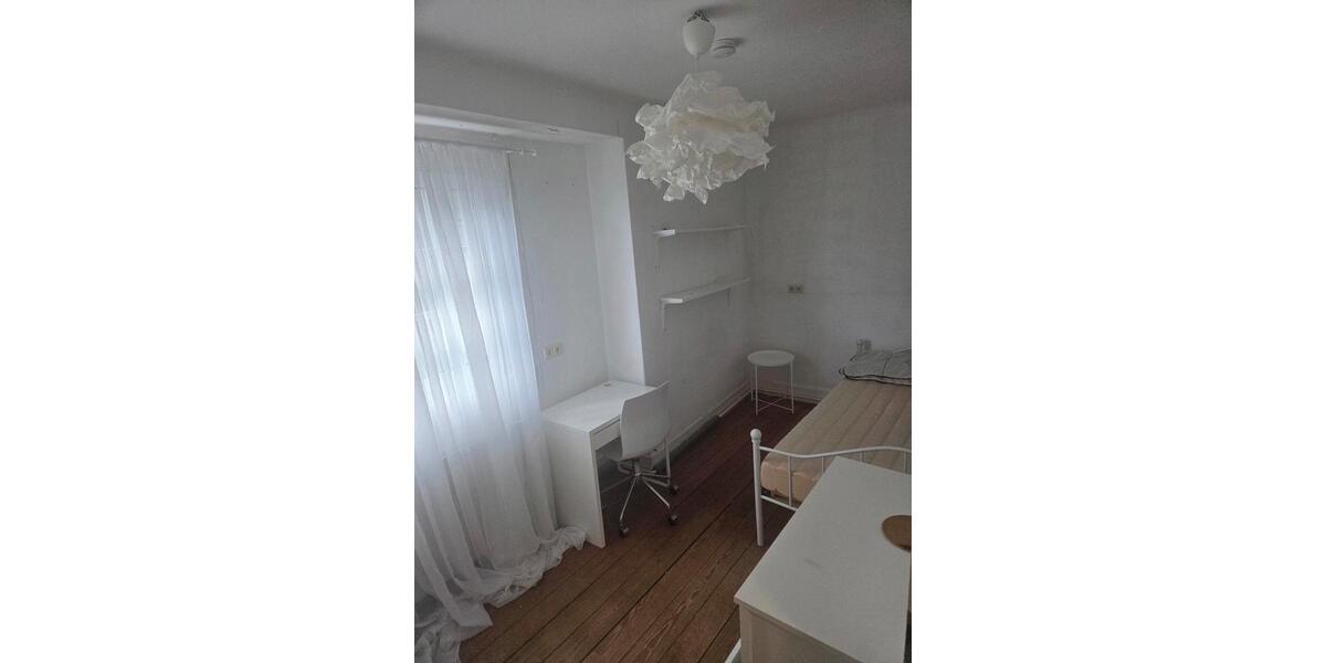 Etagenwohnung Tübingen - 1 Zimmer, 10 m&sup2;, 450&euro; | Angebot:26040711