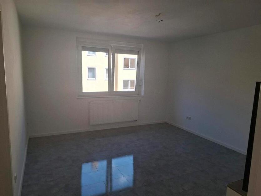 1 Zimmer ab sofort ohne Provision mit Küche