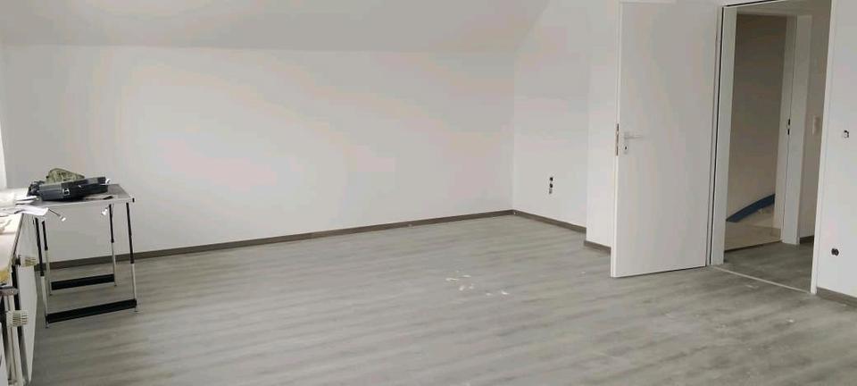 Dachgeschoßwohnung Wienhausen - 4 Zimmer, 105 m&sup2;, 825&euro; | Angebot:24774001