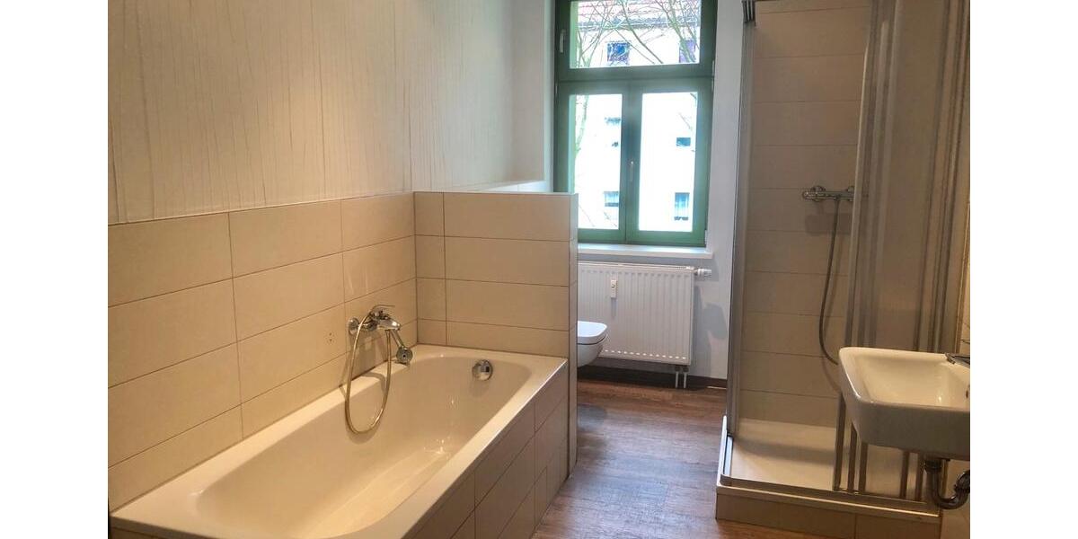 Etagenwohnung Oschersleben (Bode) - 4 Zimmer, 98 m&sup2;, 950&euro; | Angebot:23089804