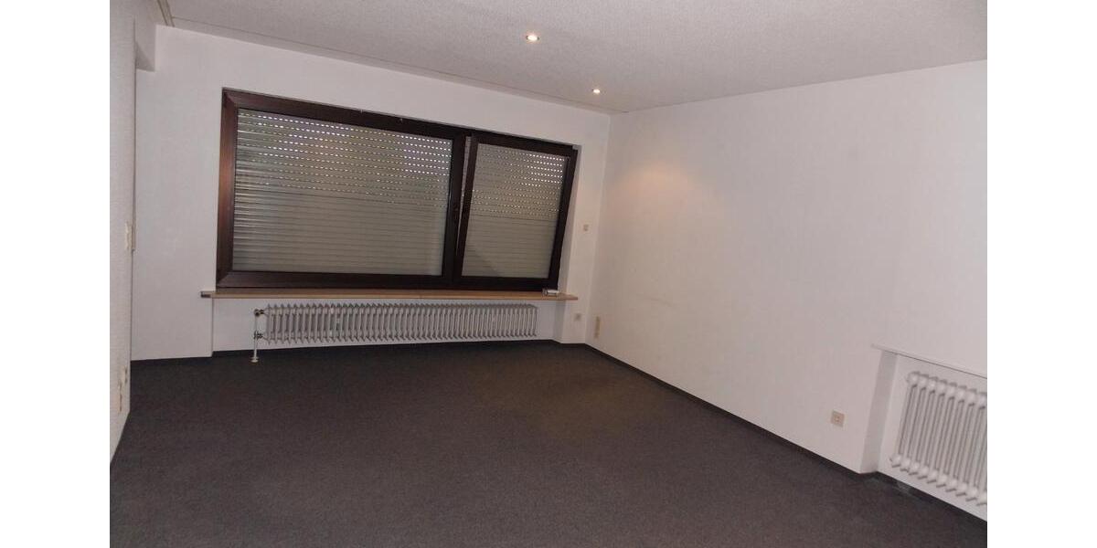 Erdgeschoßwohnung Ebersdorf bei Coburg - 2 Zimmer, 65 m&sup2;, 600&euro; | Angebot:26589171