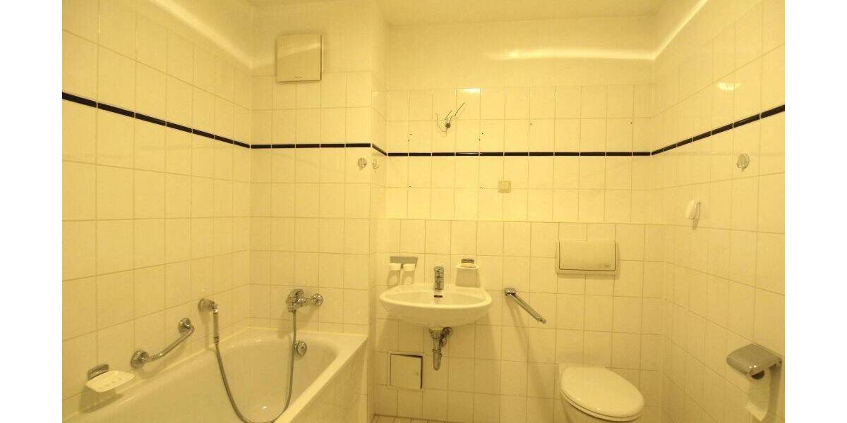 Etagenwohnung Frankenberg - 2 Zimmer, 62 m&sup2;, 407&euro; | Angebot:26157260