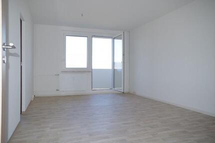 Wohnung Saalfeld (Saale) - 2 Zimmer, 55 m&sup2;, 282&euro; | Angebot:24441352