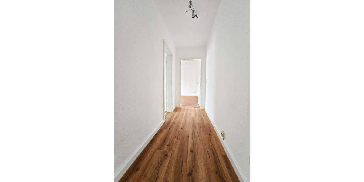 Nagelneue Küche: 2-Zimmer-Wohnung mit Balkon 2 zimmer