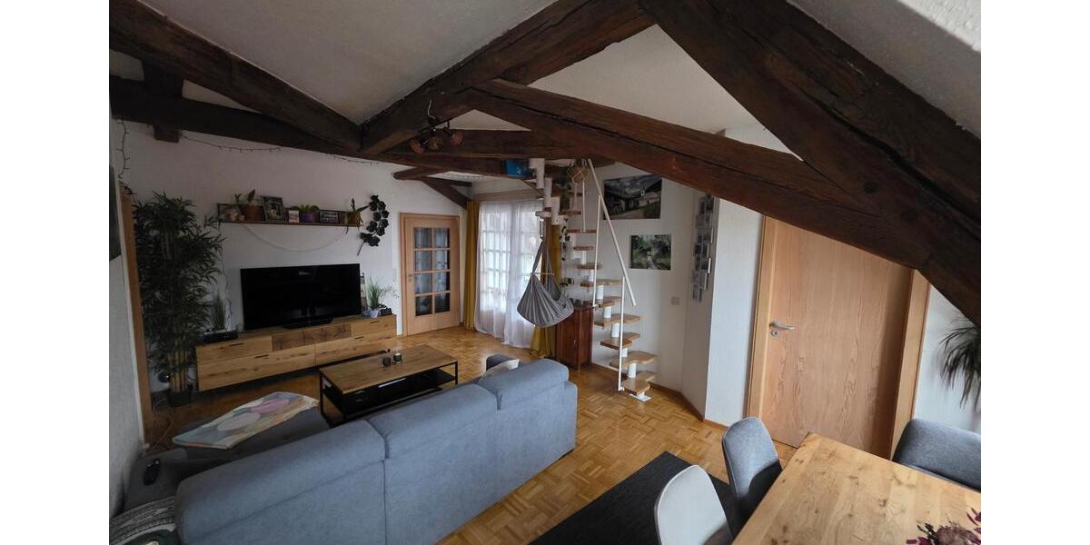 Dachgeschoßwohnung Haßfurt - 4 Zimmer, 86 m&sup2;, 780&euro; | Angebot:25512566