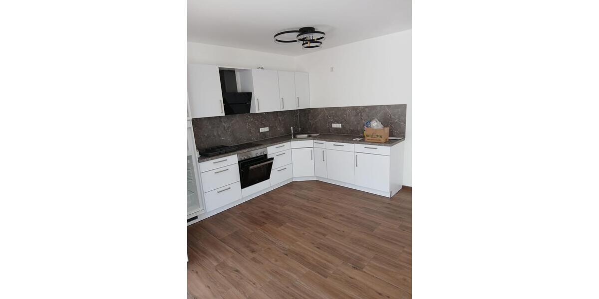 Etagenwohnung Ravenstein - 3 Zimmer, 90 m&sup2;, 1.200&euro; | Angebot:26490482
