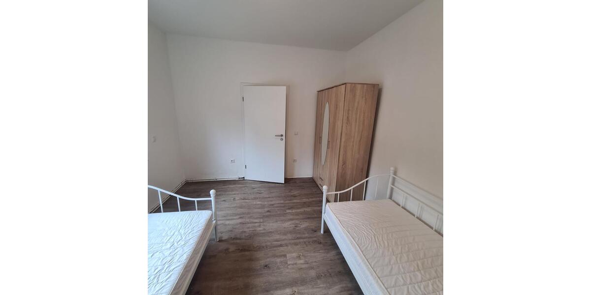 Erdgeschoßwohnung Sarstedt - 4 Zimmer, 20&euro; | Angebot:23583195