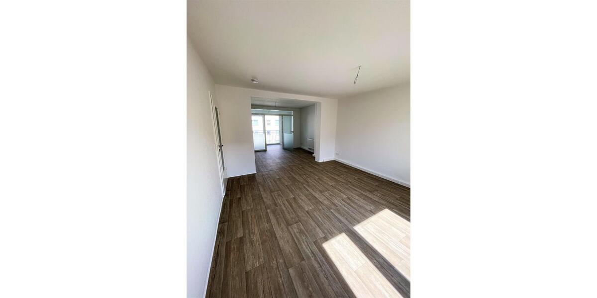 Etagenwohnung Weida - 3 Zimmer, 95 m&sup2;, 570&euro; | Angebot:21384205