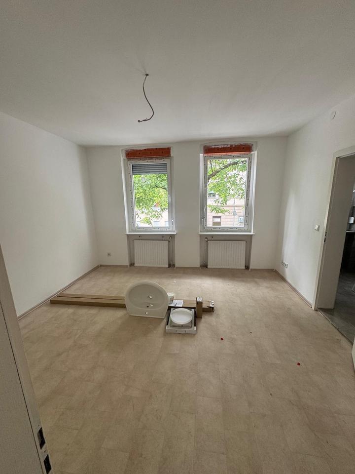 Neu sanierte 2 Zimmer Wohnung City Nähe